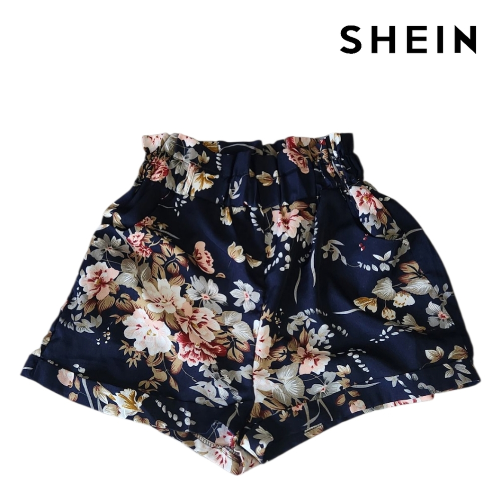 SHEIN - Floral Printed Shorts; Deep Blue